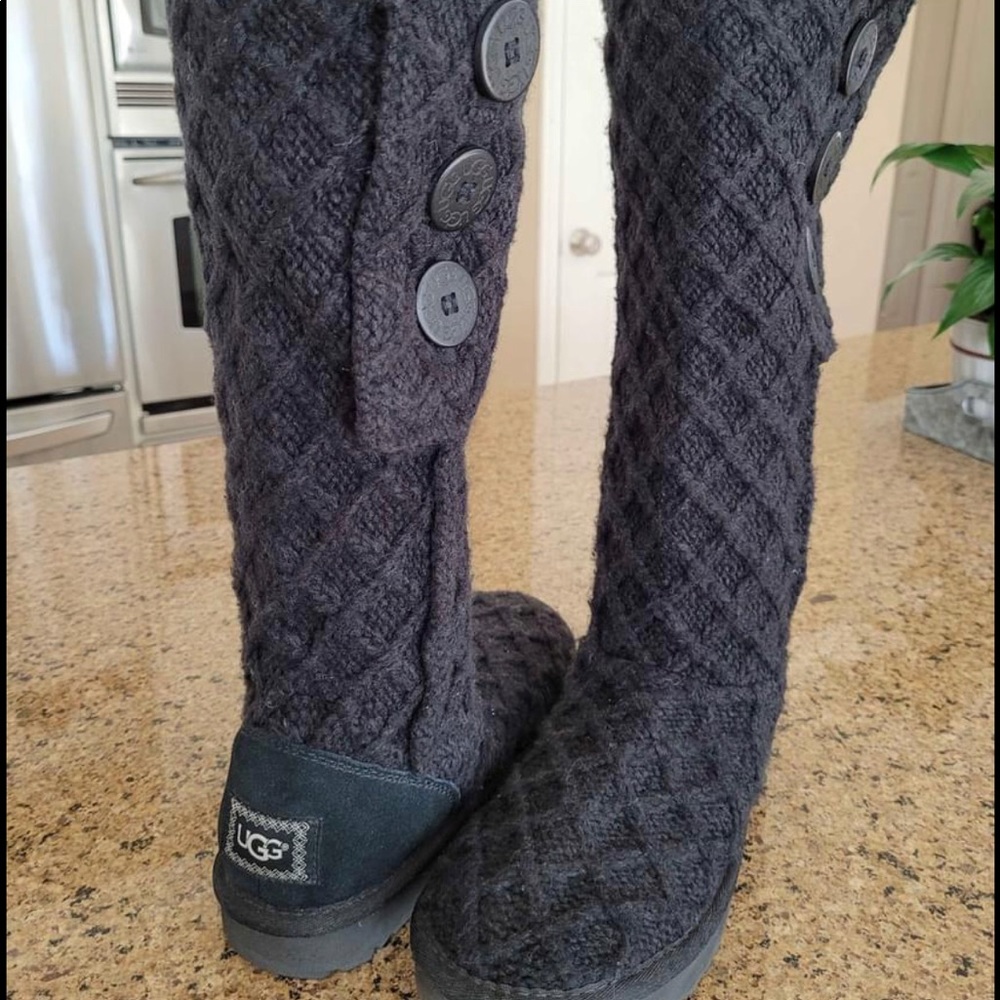 Cardi Uggs